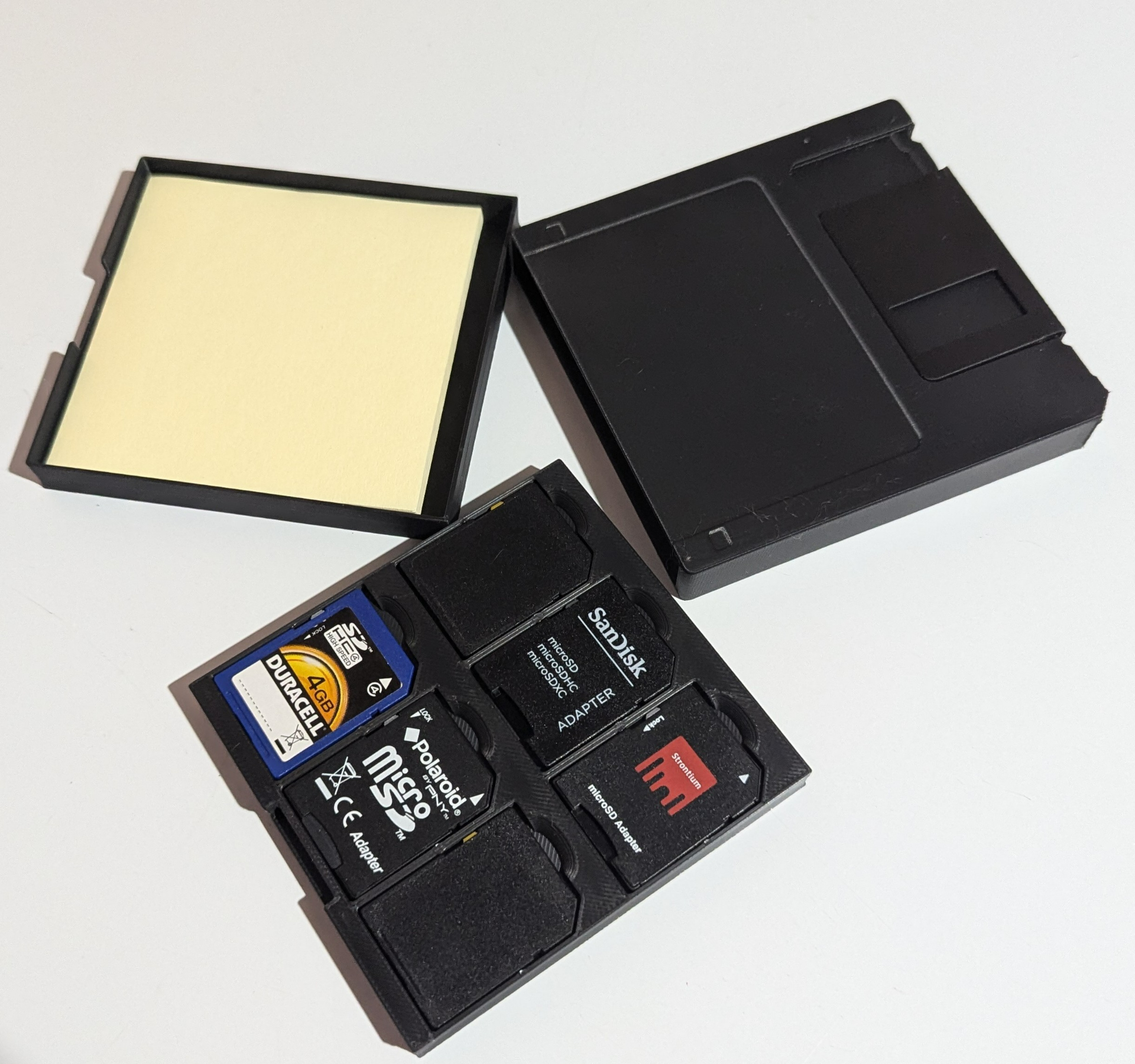 【3Dプリンター】フロッピーディスク型収納ボックスを作ってみた｜SDカードも入るレトロ小物ケース